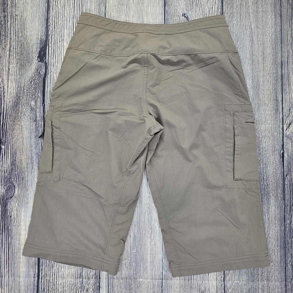 Mountain Hardware Tan Zip-Off Leg Cargo Shorts - Picture 7 of 12